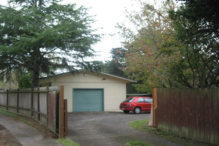 Photo of property in 13 Robert Allan Way, Pakuranga Heights, Auckland, 2010