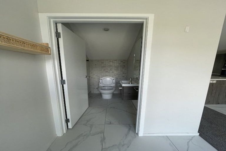 Photo of property in 14 Chaffinch Road, Hobsonville, Auckland, 0616