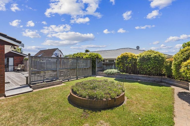 Photo of property in 5 College Drive, Paraparaumu, 5032