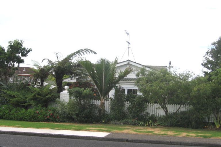 Photo of property in 3/5 Waterloo Road, Milford, Auckland, 0620