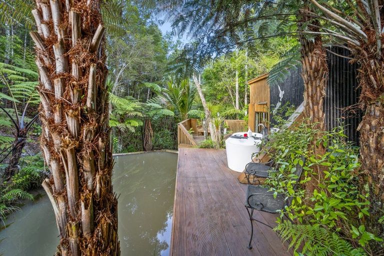Photo of property in 361h Paremoremo Road, Paremoremo, Auckland, 0632