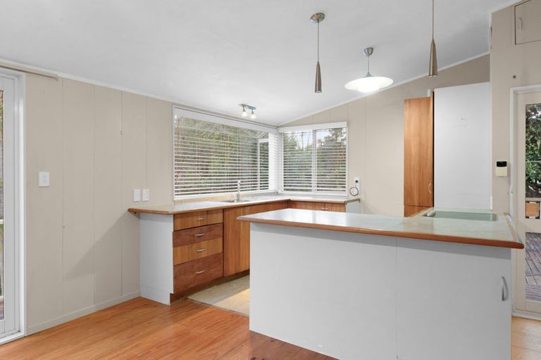 Photo of property in 143 Bays Road, Orere Point, Papakura, 2585