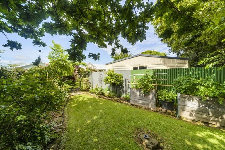 Photo of property in 89 Bridge Street, Bulls, 4818