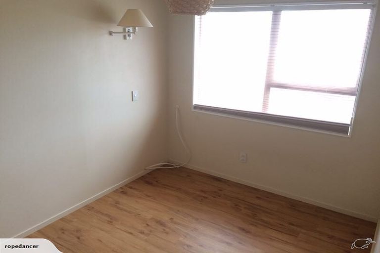 Photo of property in 1/43 Cooper Street, Karori, Wellington, 6012