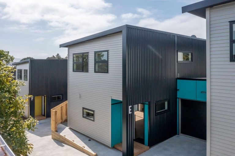 Photo of property in 77 Amohia Street, Paraparaumu, 5032