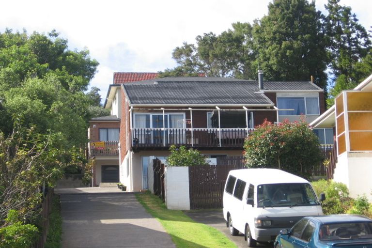 Photo of property in 1/95 Moore Street, Hillcrest, Auckland, 0627