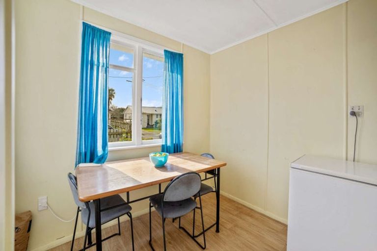 Photo of property in 38 Ranfurly Street, Kaiti, Gisborne, 4010