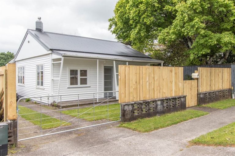 Photo of property in 29 Rimu Street, Inglewood, 4330