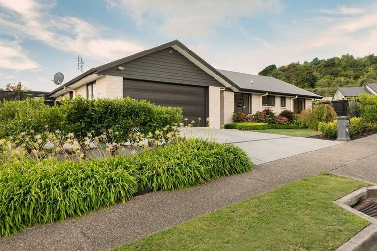 Photo of property in 3 Ellesmere Close, Pyes Pa, Tauranga, 3112