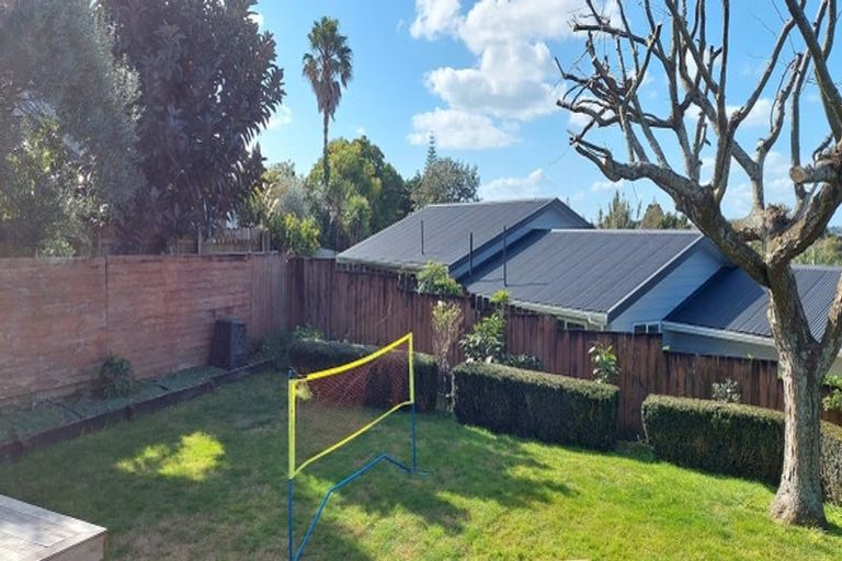 Photo of property in 45 Riverhills Avenue, Pakuranga Heights, Auckland, 2010