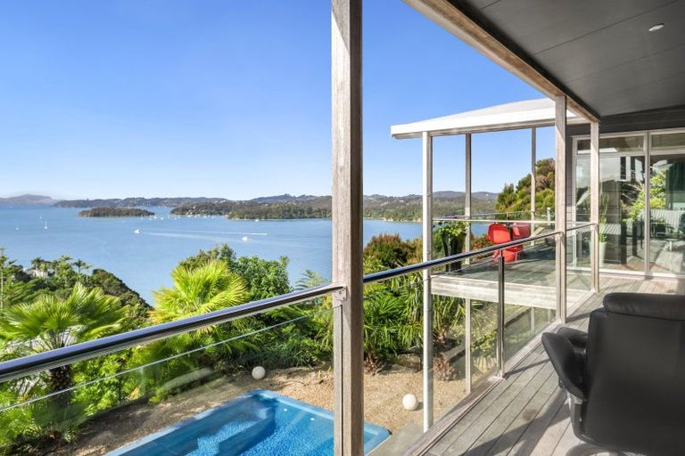 Photo of property in 22 Point Veronica Drive, Opua, 0200