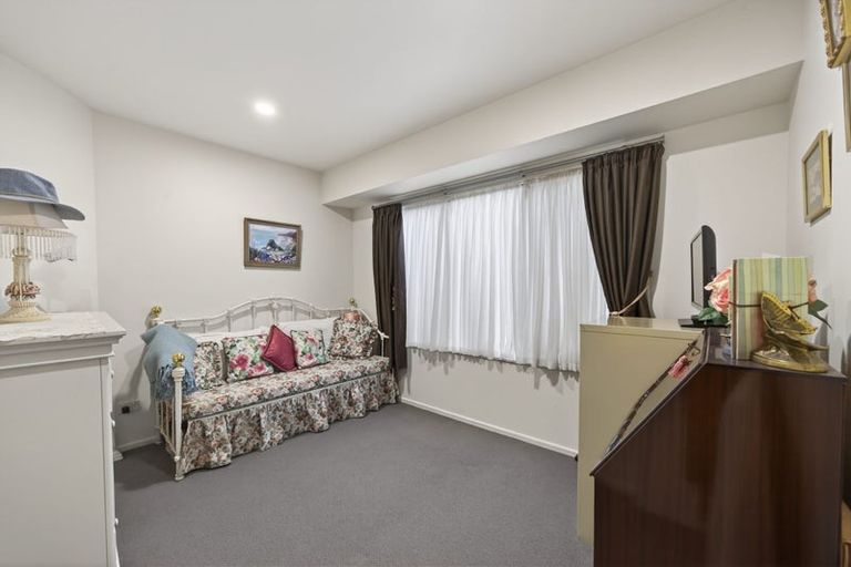 Photo of property in 37 Starlight Cove, Hobsonville, Auckland, 0618