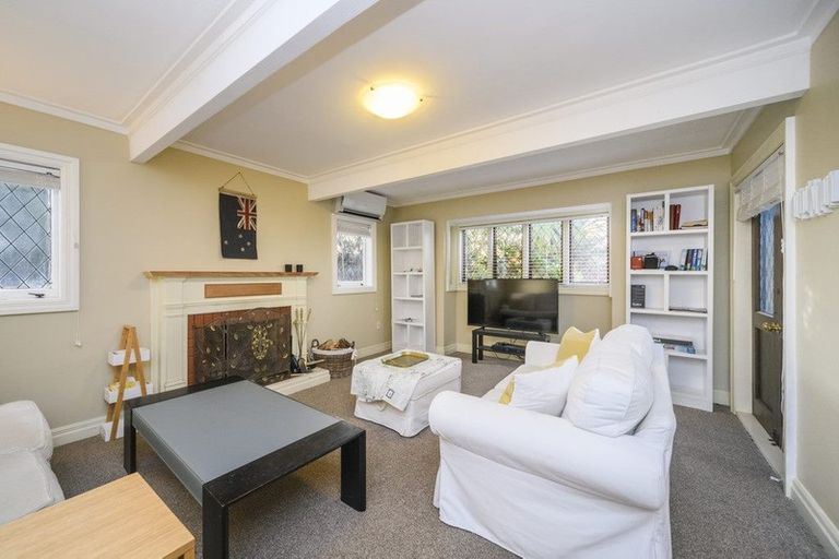 Photo of property in 1/22 Dahlia Street, Palmerston North, 4410