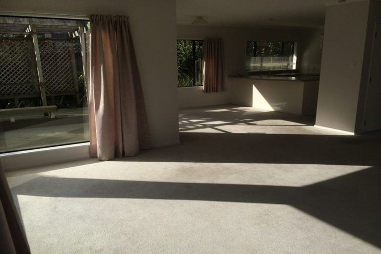 Photo of property in 2/15 Sligo Place, Somerville, Auckland, 2014