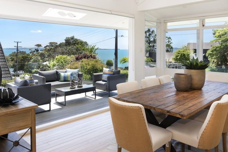 Photo of property in 144 Mellons Bay Road, Mellons Bay, Auckland, 2014