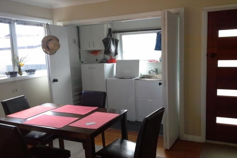 Photo of property in 52 Wallace Place, Westown, New Plymouth, 4310