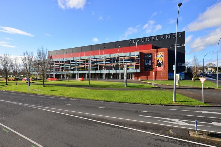 Photo of property in 825g Heaphy Terrace, Claudelands, Hamilton, 3214