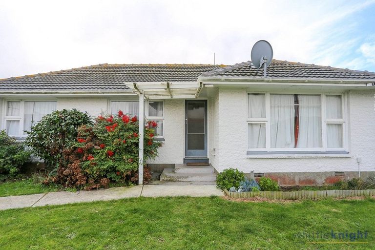 Photo of property in 6 Janet Street, Upper Riccarton, Christchurch, 8041