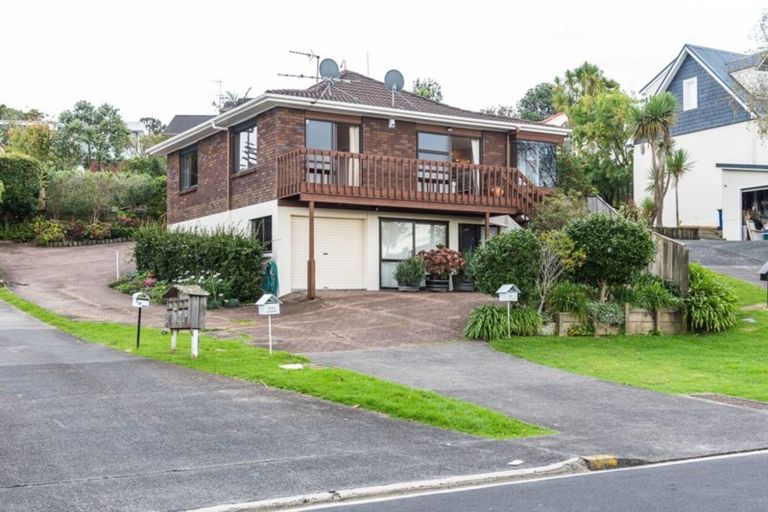 Photo of property in 1/51 Nigel Road, Browns Bay, Auckland, 0630