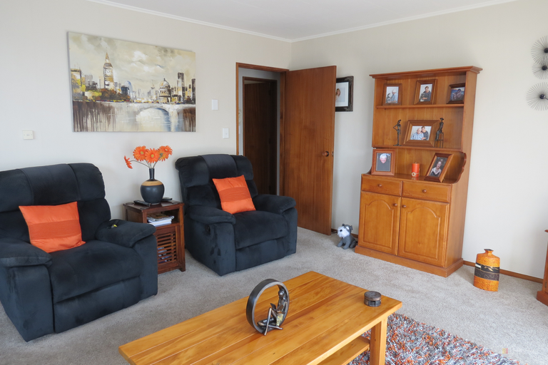Photo of property in 2/105 Le Cren Street, Seaview, Timaru, 7910