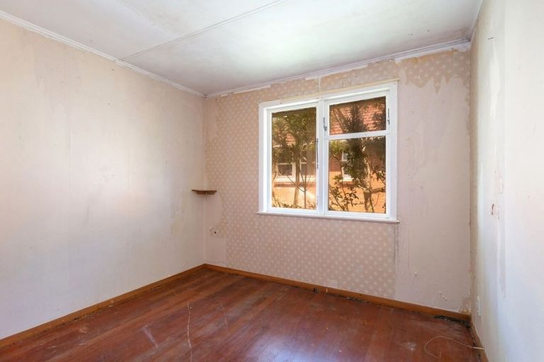 Photo of property in 48 Driver Crescent, Cannons Creek, Porirua, 5024