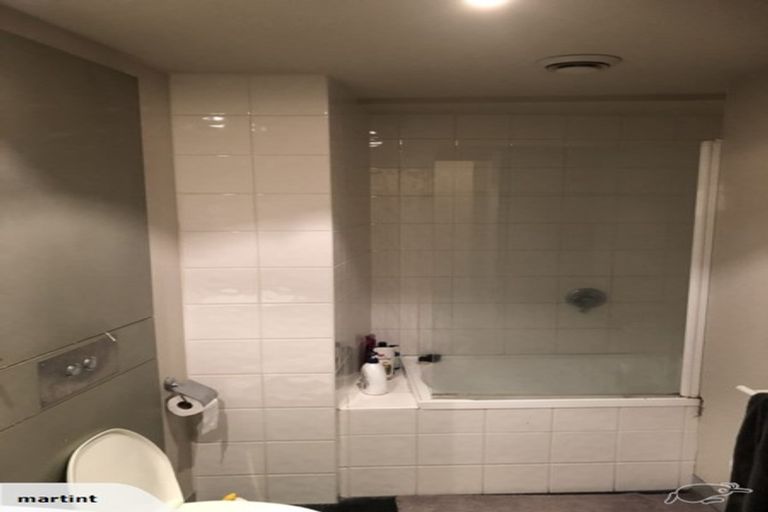 Photo of property in Gerondis Bldg Apartments, 207/60 Willis Street, Wellington Central, Wellington, 6011