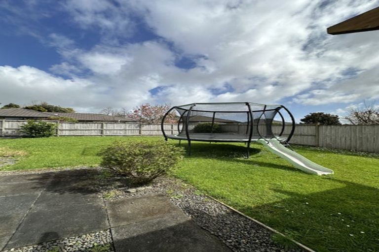 Photo of property in 220 Harbourside Drive, Karaka, Papakura, 2113