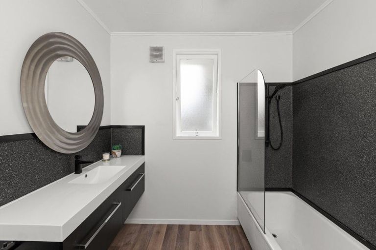 Photo of property in 140 Guppy Road, Taradale, Napier, 4112