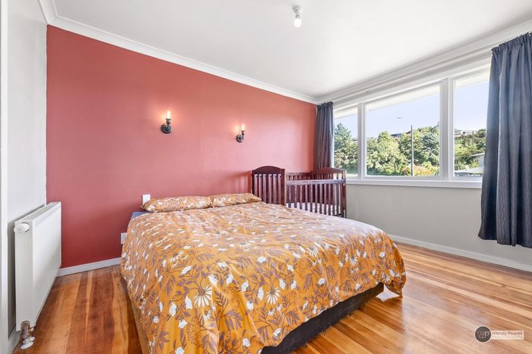 Photo of property in 85 Holborn Drive, Stokes Valley, Lower Hutt, 5019