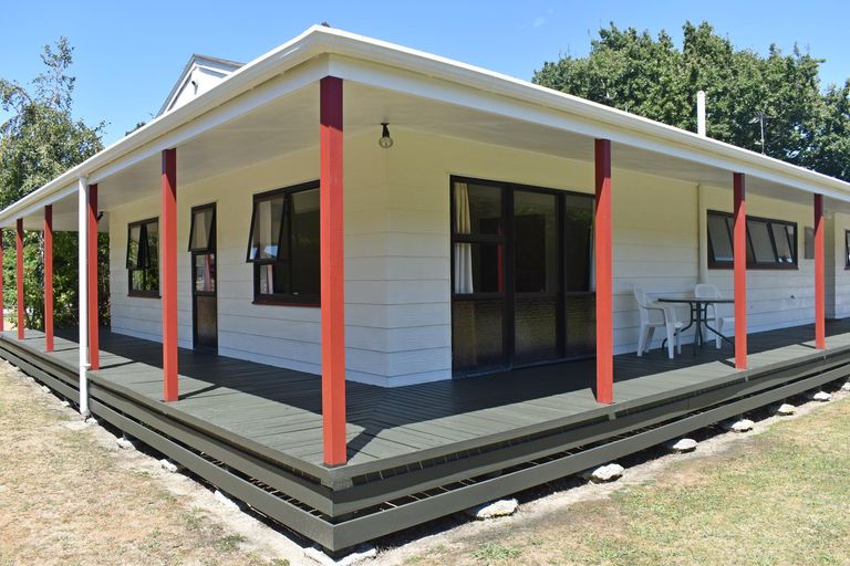 Photo of property in 247 Belvedere Road, Carterton, 5713