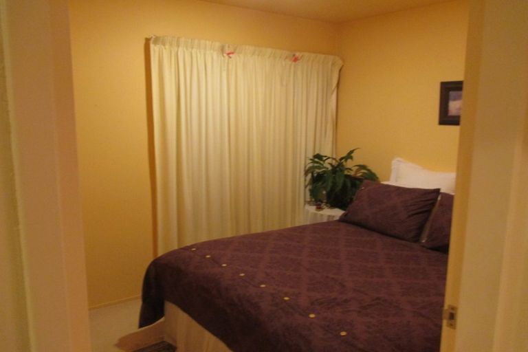 Photo of property in Courtenay Apartments, 412/120 Courtenay Place, Te Aro, Wellington, 6011