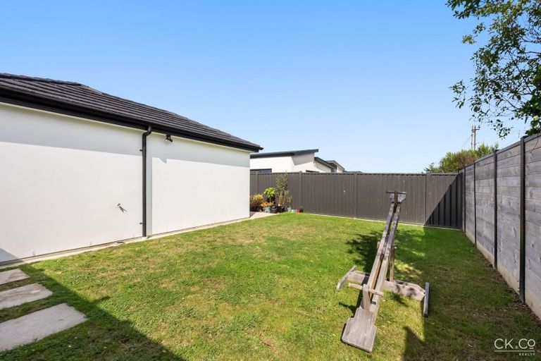 Photo of property in 38 Te Kaeaea Crescent, Wallaceville, Upper Hutt, 5018