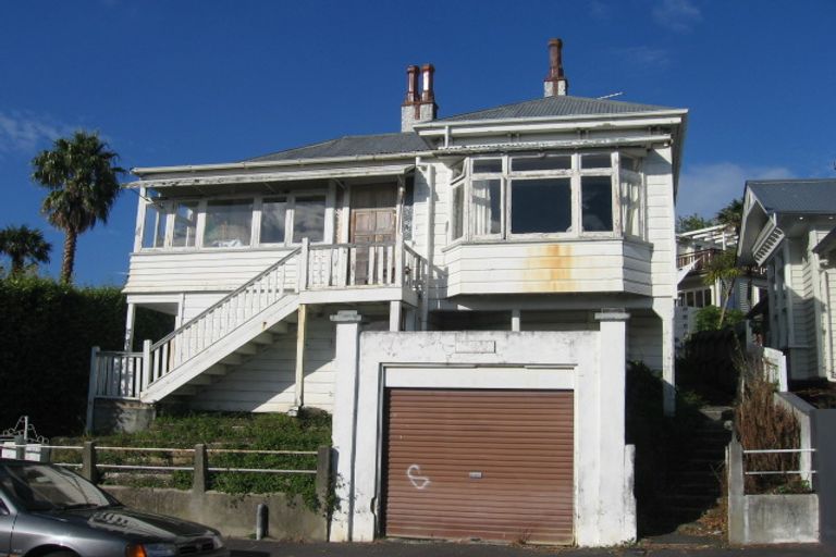 Photo of property in 42 Hackett Street, Saint Marys Bay, Auckland, 1011