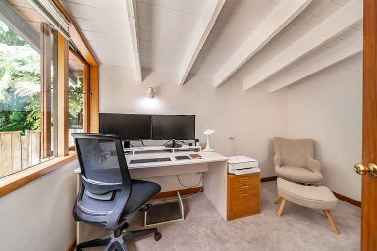 Photo of property in 30c Chatsworth Road, Silverstream, Upper Hutt, 5019