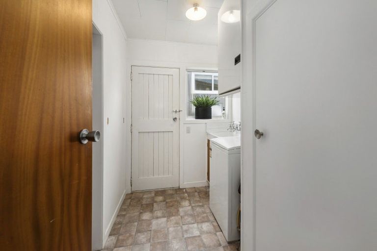 Photo of property in 11 Nisbet Terrace, Kinloch, Taupo, 3377