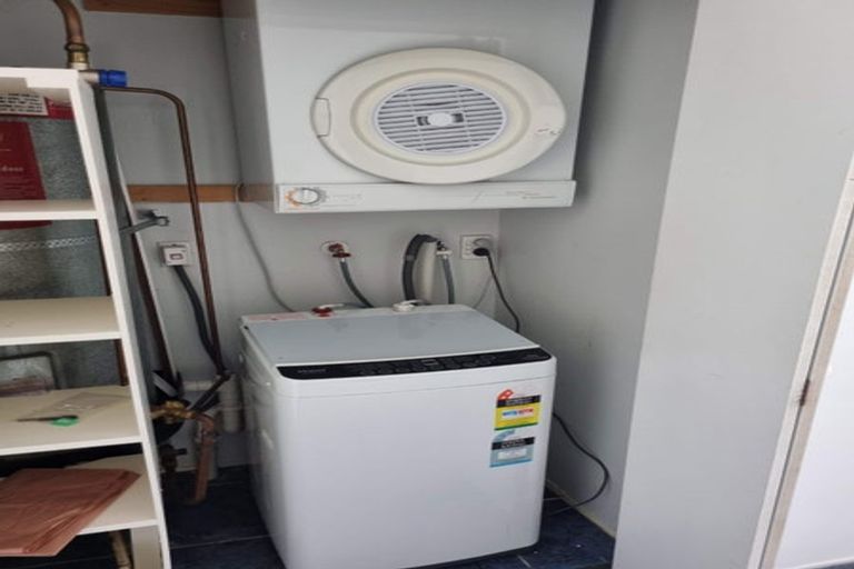 Photo of property in Grandstand Apartments, 37/80 Kent Terrace, Mount Victoria, Wellington, 6011