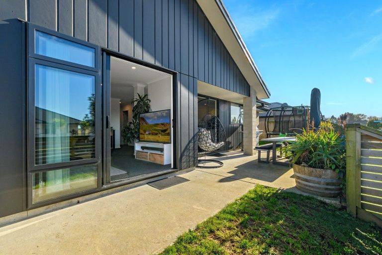 Photo of property in 1 Fearnley Grove, Pyes Pa, Tauranga, 3112