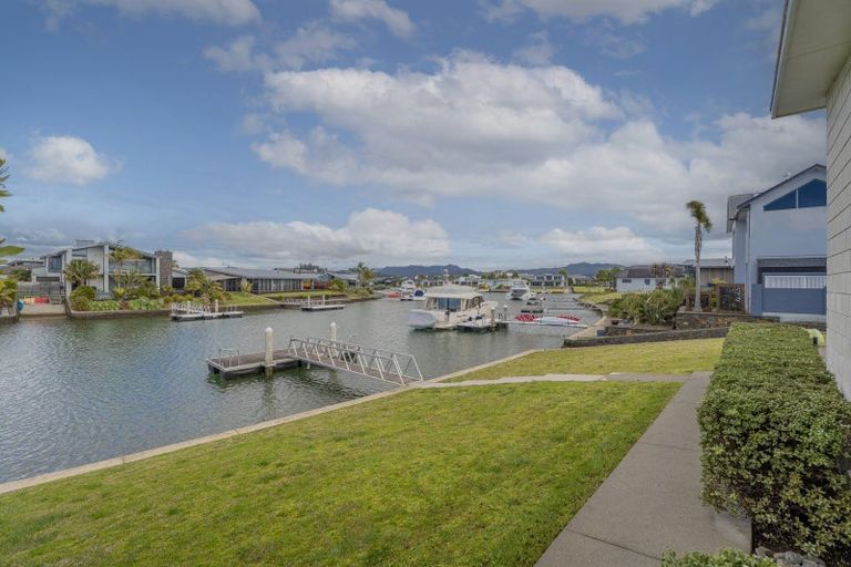 Photo of property in 17 Mermaid Place, Whitianga, 3510