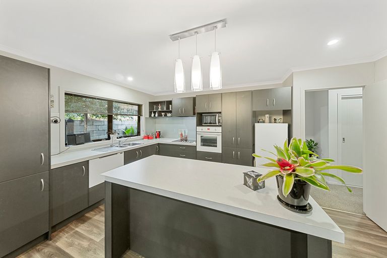 Photo of property in 2a Campbell Street, Waiuku, 2123