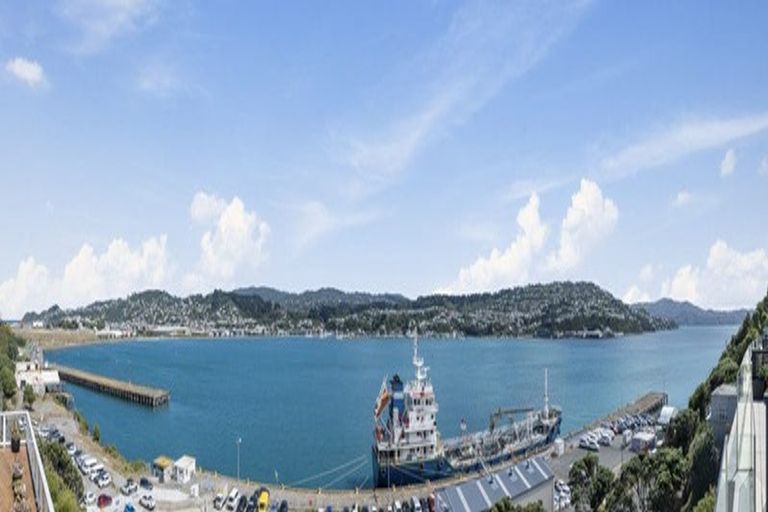 Photo of property in Shelley Bay Terraces, 9/61 Maupuia Road, Maupuia, Wellington, 6022