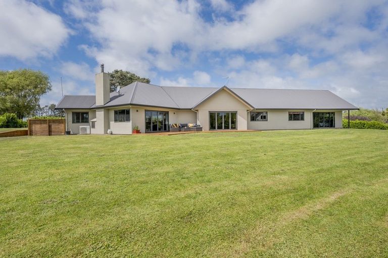 Photo of property in 19 Wylie Road, Foxton Beach, Foxton, 4891