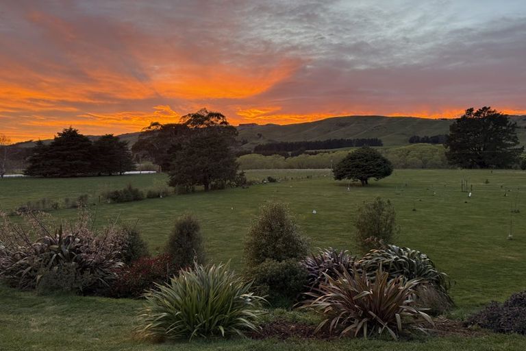 Photo of property in 28 Lambies Road, Scargill, Amberley, 7483