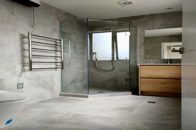 Photo of property in 1/21 Humphrey Kemp Avenue, Henderson, Auckland, 0612