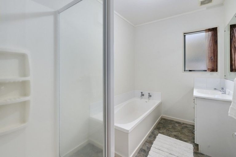 Photo of property in 106 Parnell Heights, Kelvin Grove, Palmerston North, 4414