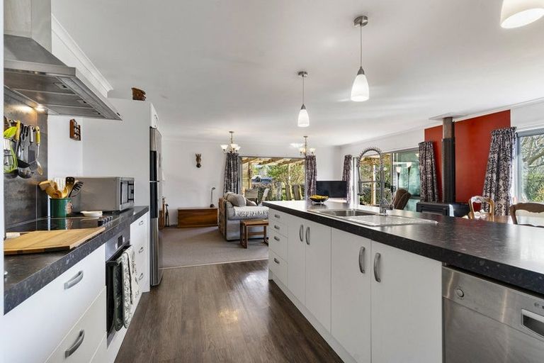 Photo of property in 13 Tararua Crescent, Carterton, 5713