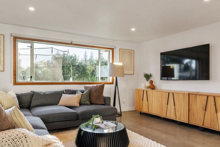 Photo of property in 11 Beach Cove, Wainui, Gisborne, 4010