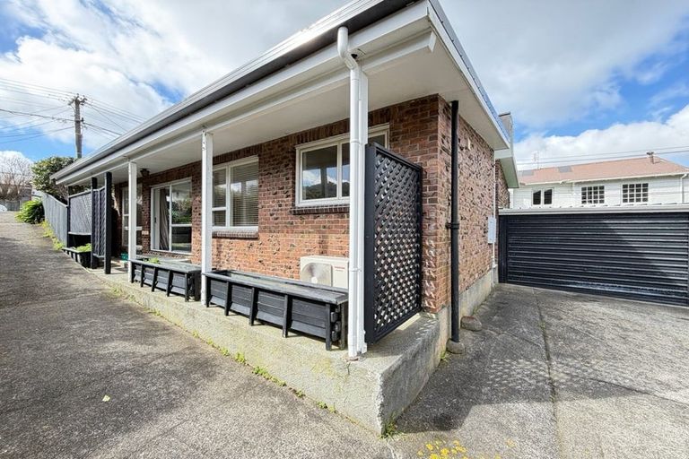 Photo of property in 1/29 Parkvale Road, Karori, Wellington, 6012
