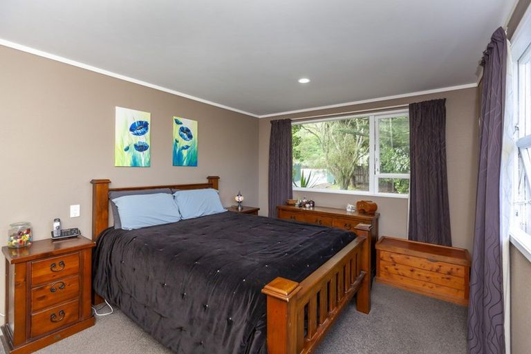 Photo of property in 216 Main Road South, Raumati South, Paraparaumu, 5032