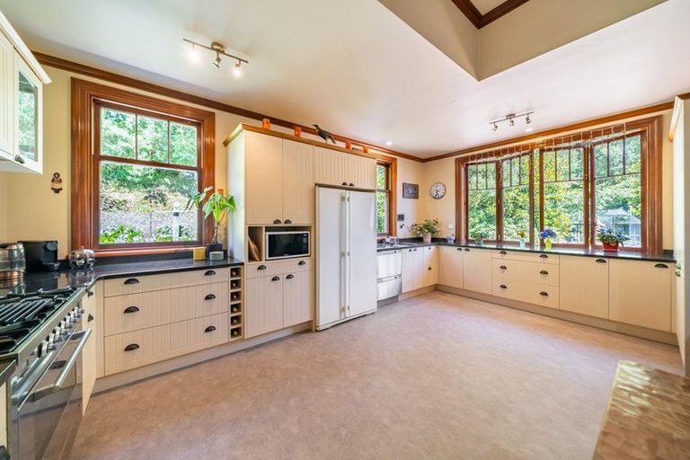 Photo of property in 215a Katherine Mansfield Drive, Whitemans Valley, Upper Hutt, 5371