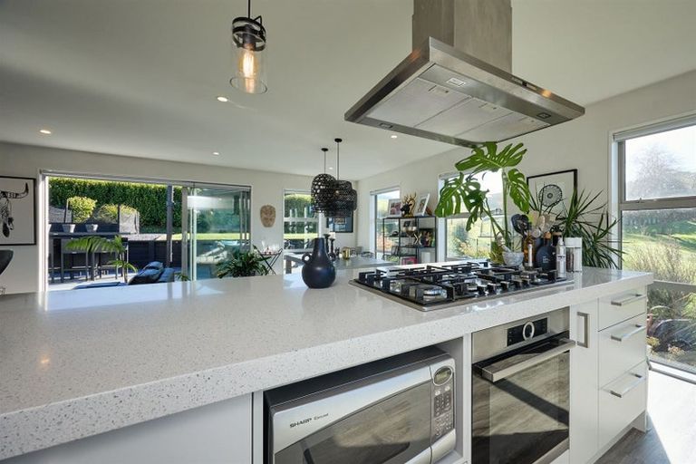 Photo of property in 16 Swyncombe Place, Kaikoura Flat, Kaikoura, 7371